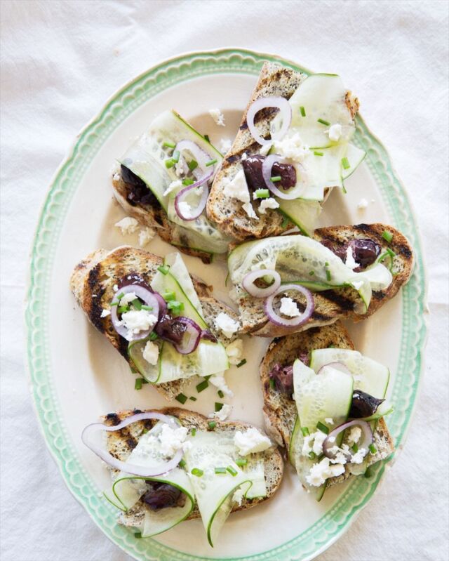 *** WANT TO WIN A LOAF OF FRESH BAKED BREAD? ***

Tell us how you get creative with Bakery Nouveau products.

1. Add a comment about a dish or recipe in which you use Bakery Nouveau products.

2. Tag 2 friends.

Winner will be drawn randomly at 5:00pm on Friday, June 23.

(Winner can choose from in-stock breads at any of the 3 shops)